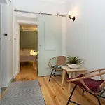 Апартаменти Madalena Cozy - Cozy In Baixa