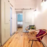Апартаменти Madalena Cozy - Cozy In Baixa Лісабон