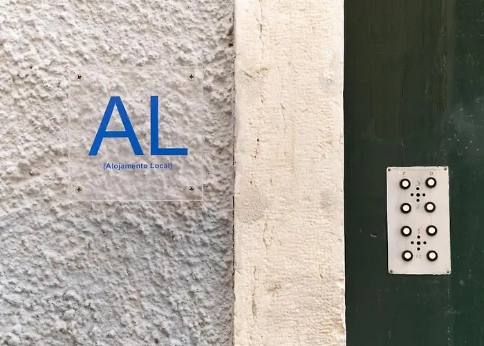 Madalena Cozy - Cozy In Baixa * Lisbon